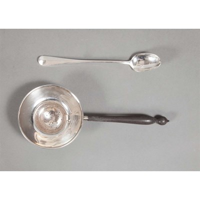 Lot 357 - Set of Twelve English Silver Tea Spoons;...