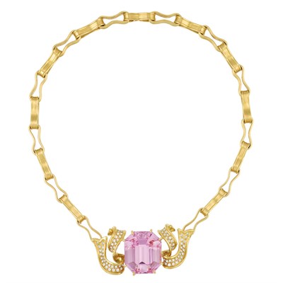 Lot 447 - Gold, Kunzite and Diamond Ribbon Necklace, by Angela Cummings