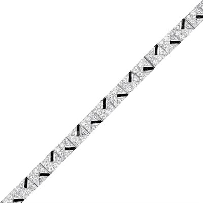 Lot 621 - Art Deco Platinum, Diamond and Black Onyx Bracelet