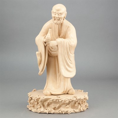 Lot 21 - Japanese Satsuma Figure Meiji Period The...