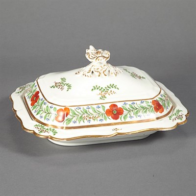 Lot 1198 - English Porcelain Covered Vegetable Dish...