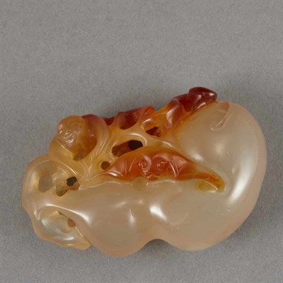 Lot 57 - Chinese Agate Toggle 19th/20th Century Carved...