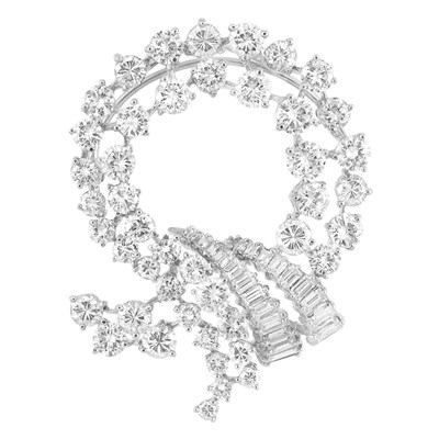 Lot 116 - White Gold and Diamond Brooch