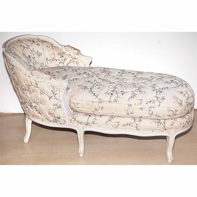 Lot 259 - Louis XV Style Painted Chaise Longue Length 55...