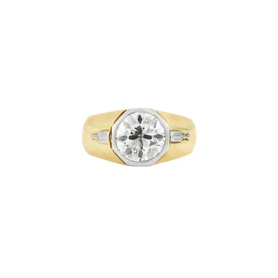 Lot 105 - Gentleman's Gold, Platinum and Diamond Ring