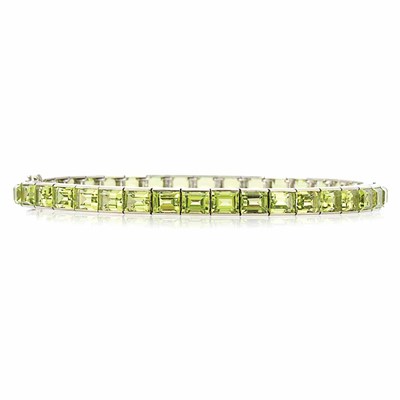Lot 638 - White Gold and Peridot Straightline Bracelet