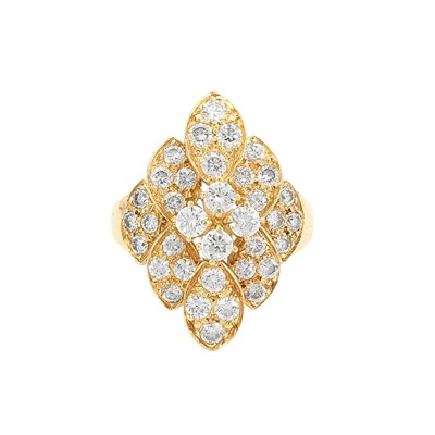 Lot 655 - Gold and Diamond Ring
