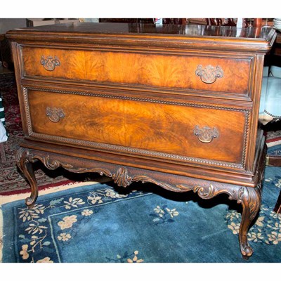 Lot 168 - Georgian Style Mahogany Chest of Drawers...