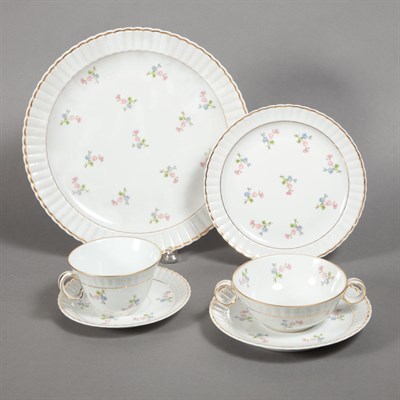 Lot 467 - Limoges Porcelain Dinner Service Approximately...