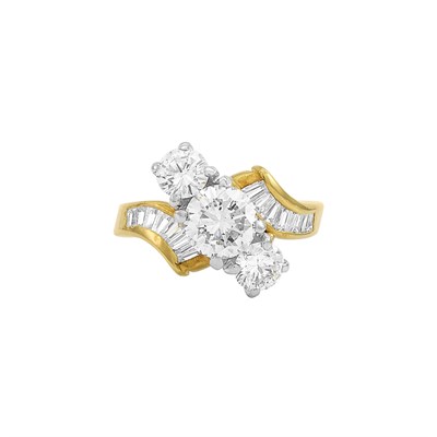 Lot 267 - Gold and Diamond Ring