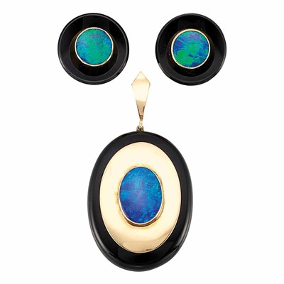 Lot 550 - Gold, Black Onyx and Black Opal Pendant and Pair of Earclips