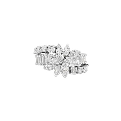 Lot 160 - Platinum and Diamond Cluster Band Ring