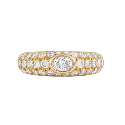 Lot 28 - Gold and Diamond Ring, Cartier