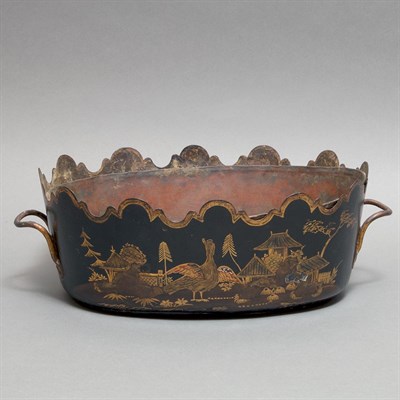 Lot 557 - Regency Style Tole Painted Monteith Of oval...