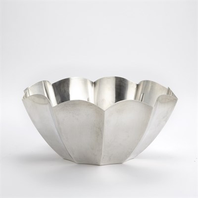 Lot 269 - Tiffany & Co. Makers Sterling Silver Center...