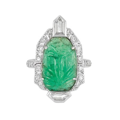 Lot 562 - Art Deco Platinum, Carved Emerald and Diamond Ring