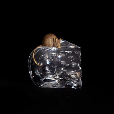 Lot 179 - Steuben 18K Gold Mounted Glass Sculpture...