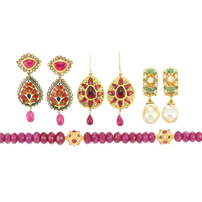 Lot 353 - Indian Ruby Bead and Gold Necklace and Three Pairs of Earrings