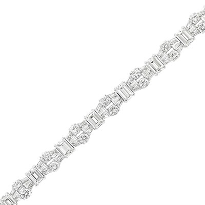 Lot 479 - Platinum and Diamond Bracelet