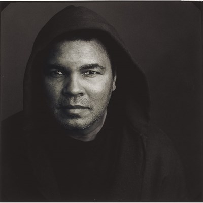 Lot 106 - LEIBOVITZ, ANNIE (b. 1949) Muhammed Ali, New...