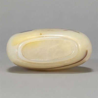 Lot 323 - Chinese Shadow Agate Snuff Bottle 19th Century...