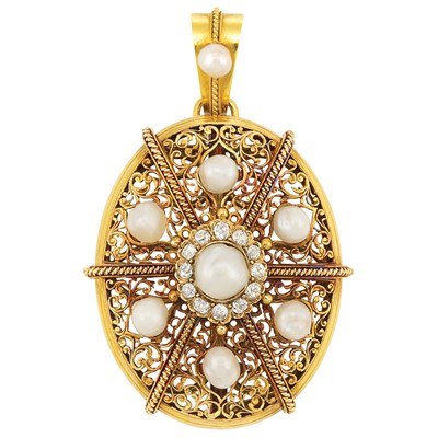 Lot 186 - Antique Gold, Button Pearl and Diamond Pendant