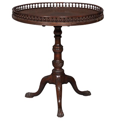 Lot 296 - George II Mahogany Tilt-Top Table The circular...