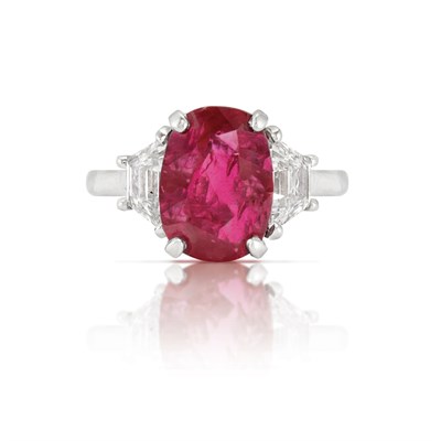Lot 557 - Platinum, Ruby and Diamond Ring