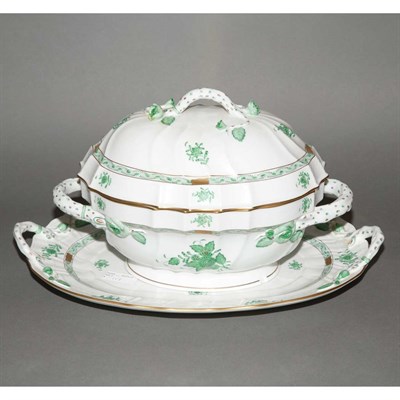 Lot 537 - Herend Porcelain Tureen on Stand In the Green...