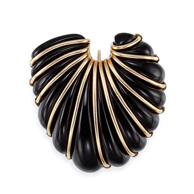 Lot 839 - Gold and Black Onyx Shell Pendant-Brooch, Seaman Schepps