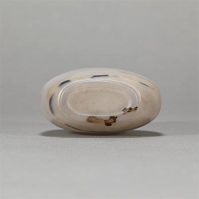Lot 333 - Chinese Agate Snuff Bottle 19th Century Of...