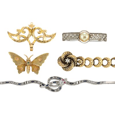 Lot 121 - Group of Period Jewelry