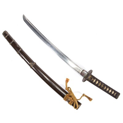 Lot 15 - Japanese Wakizashi Midare hamon Signed, gold...