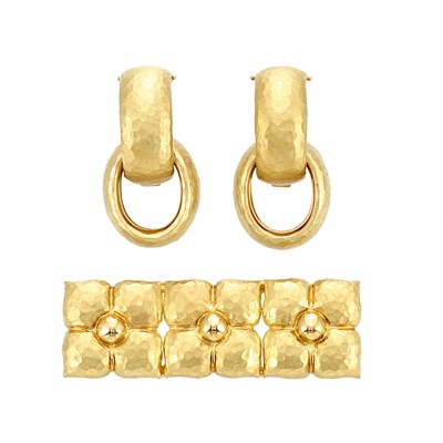 Lot 754 - Hammered Gold Flower Bar Brooch and Pair of Hoop Earclips, Tiffany & Co., Paloma Picasso
