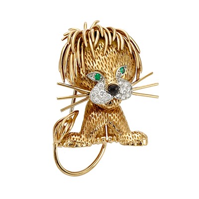 Lot 540 - Gold, Diamond, Emerald and Black Enamel Lion Clip-Brooch, Van Cleef & Arpels