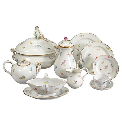 Lot 372 - Meissen Porcelain Dinner Service 20th Century...