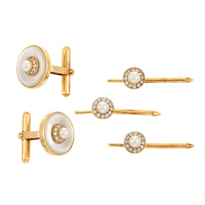 Lot 476 - Gold, Mother-of-Pearl and Diamond Dress Set