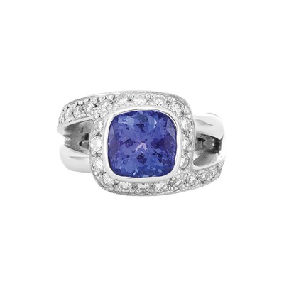 Lot 662 - White Gold, Tanzanite and Diamond Ring
