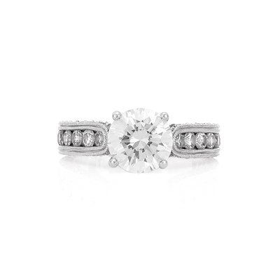 Lot 423 - White Gold and Diamond Ring