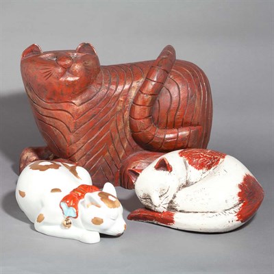 Lot 218 - Group of Three Figures of Cats Length of...