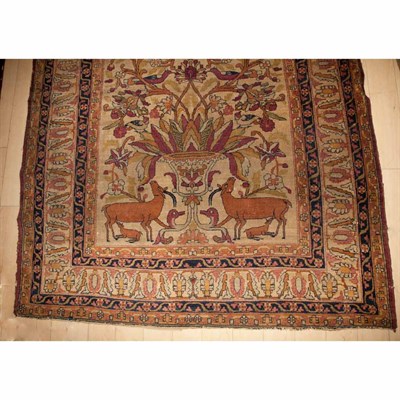 Lot 704 - Lavar Kirman Prayer Rug Southeast Persia, last...