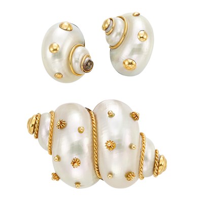 Lot 392 - Pair of Gold and Shell Earrings and Brooch, Maz