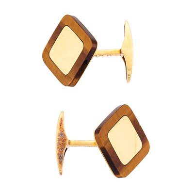 Lot 580 - Pair of Gold and Tiger's Eye Cufflinks, Chaumet
