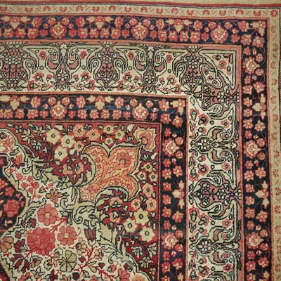 Lot 531 - Lavar Kirman Rug Southeast Persia, last...