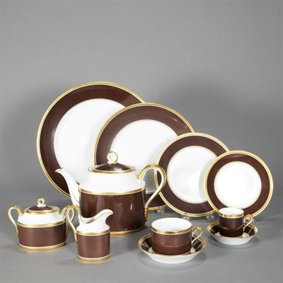 Lot 186 - Ginori Porcelain Dinner Service In the...