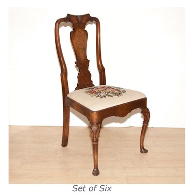 Lot 249 - English Mahogany Dining Table With four leaves....