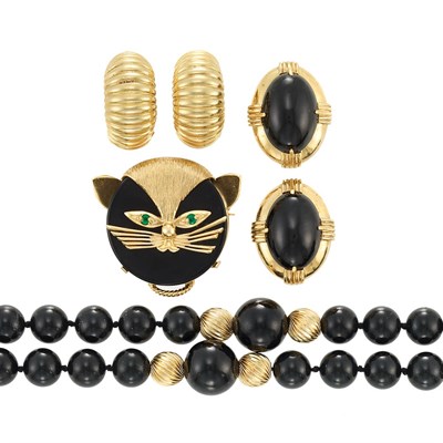 Lot 118 - Group of Gold and Black Onyx Jewelry