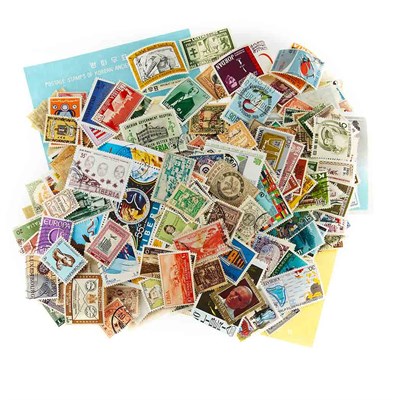 Lot 13 - Worldwide Stamp Collection in Seven Scott International Albums
