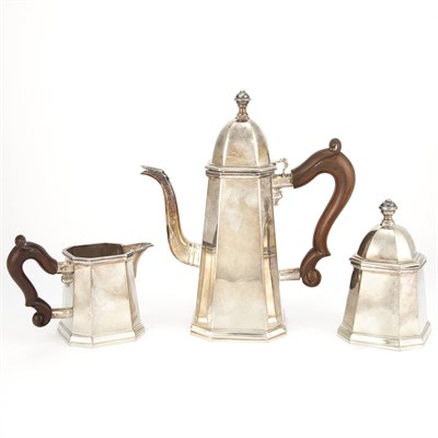 Lot 306 - Continental 800 Quality Silver Three-Piece...