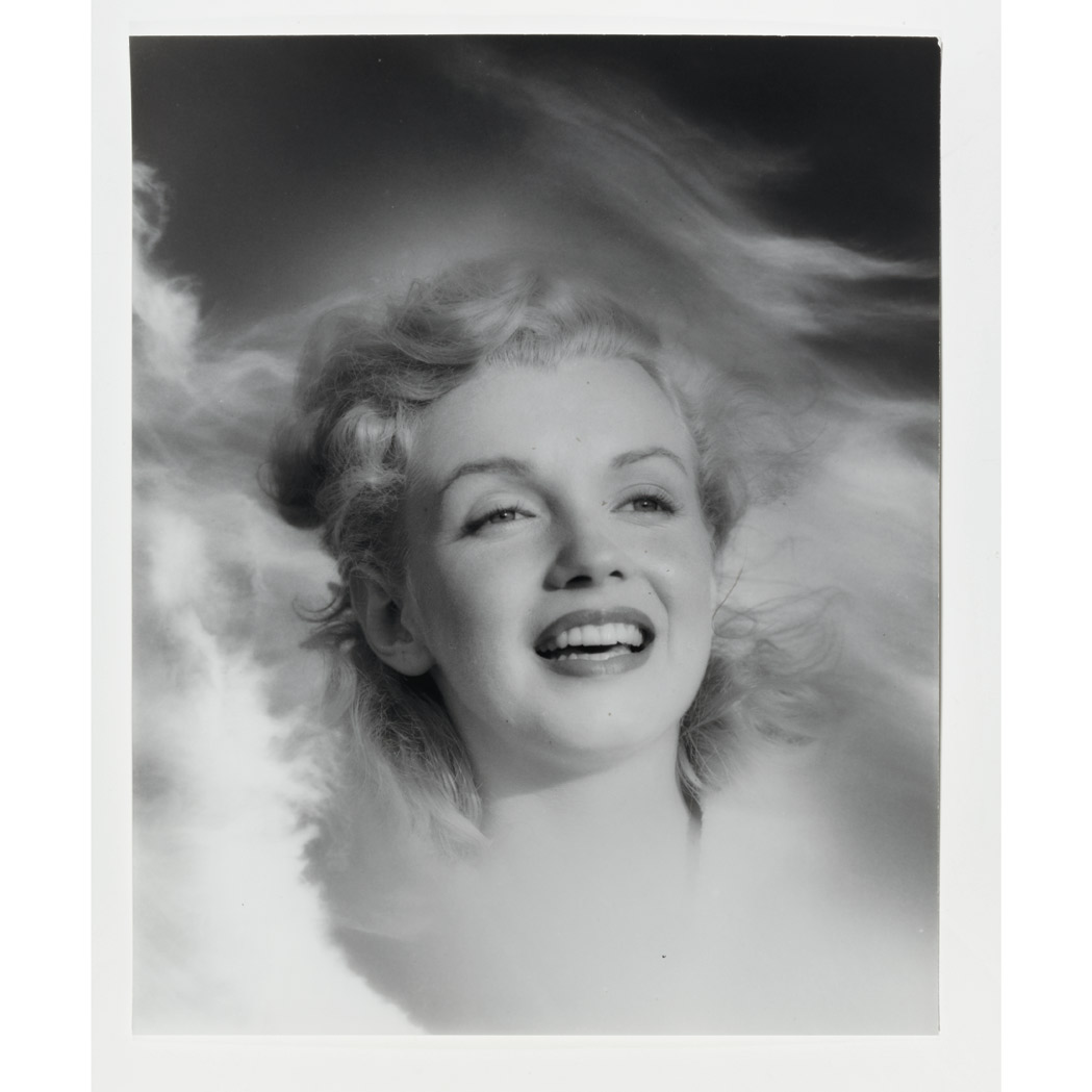 Lot 266 - [GLAMOUR] DE DIENES, ANDRE (1913-1985)....